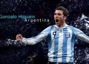 九游官网-绿茵与跑道间的王者意志，巴萨铁蹄踏平巴拉圭，穆勒奥运周期关键战展绝对统治