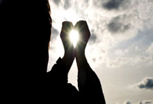 九游官网-泰国拳击选手力克对手，一击定胜负