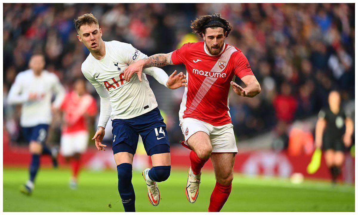 包含麦恩干彻底艰苦胜利,客场挺进杯赛冠军赛的词条 包含麦恩干彻底艰苦胜利,客场挺进杯赛冠军赛的词条