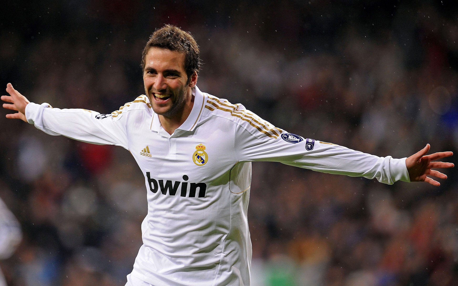 跨界风暴，当黄蜂鏖战广东队，范弗利特在F1街道赛接管赛场