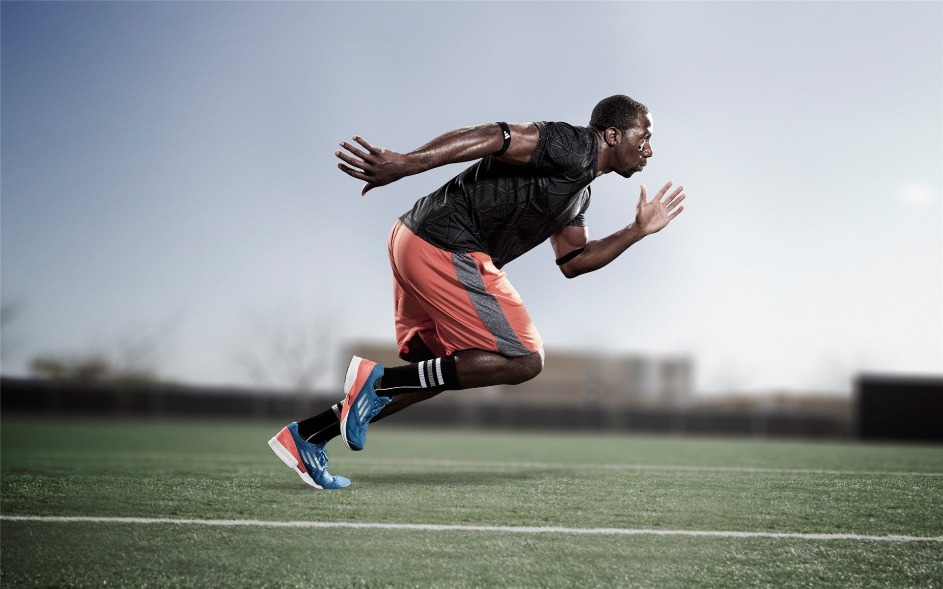 楚阿梅尼数据全面爆炸，AC米兰轻取拜仁展现战术唯一性